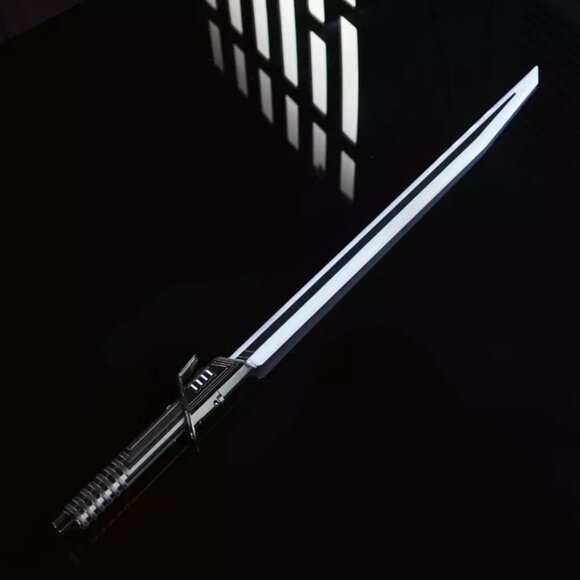 Legacy LIGHTSABER Darksaber – Star Wars Gen 1 - Picture 9 of 11